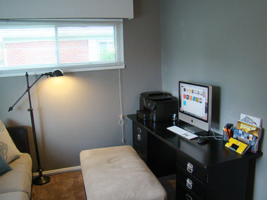 clerestory window, pendant light, large desk